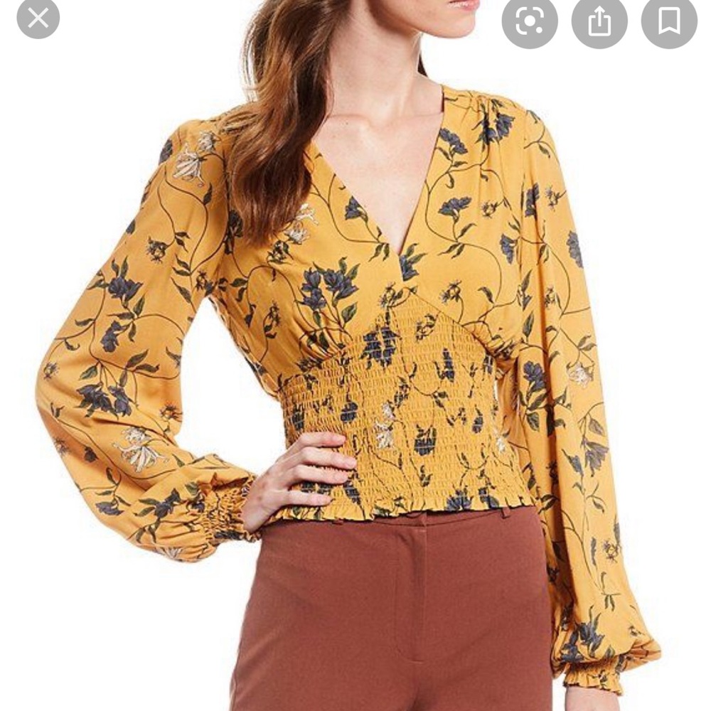 Gianni Bini size medium blouse